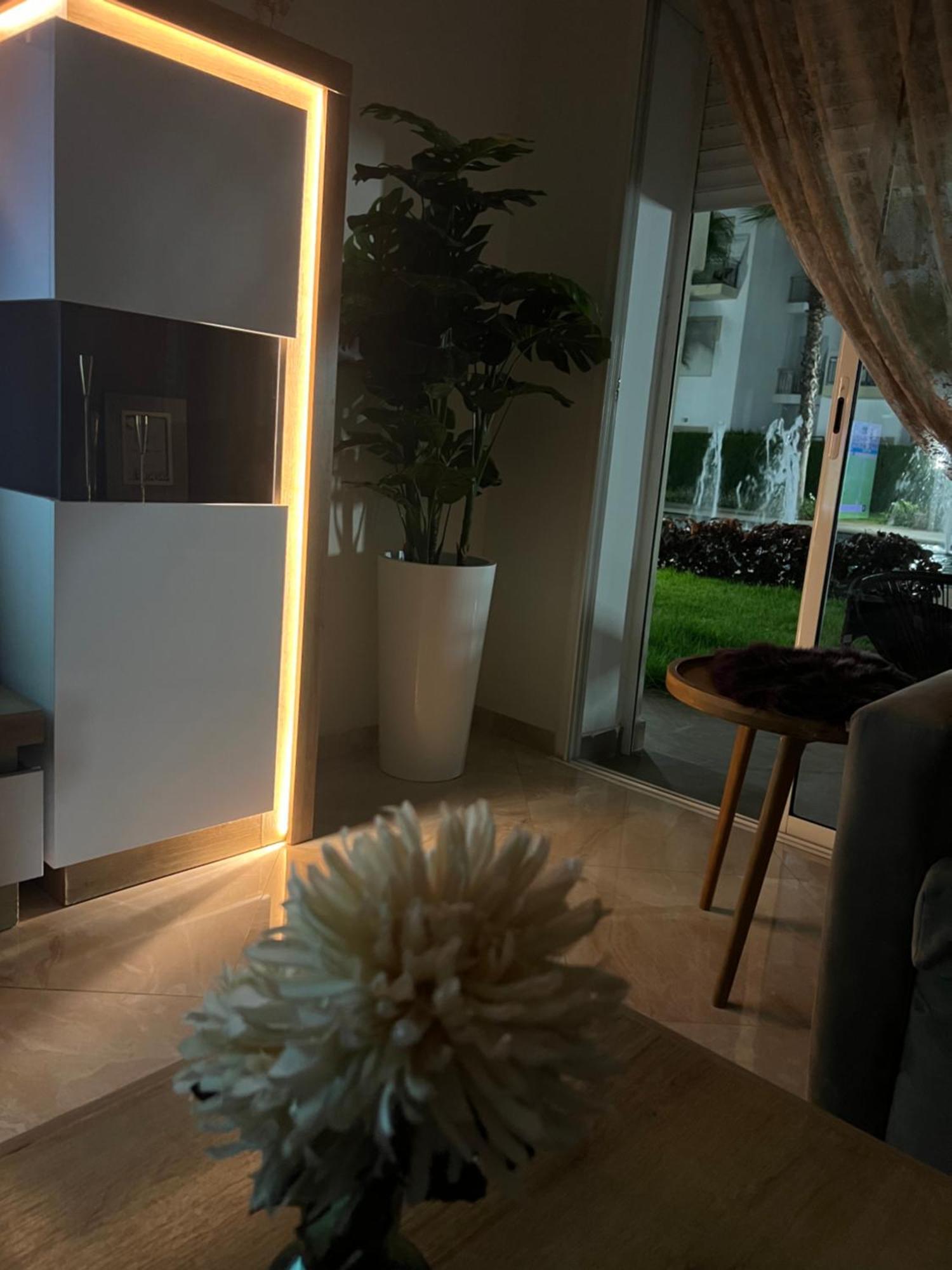 Apparemment De Luxe Vue Piscine Apartamento Bouznika Exterior foto