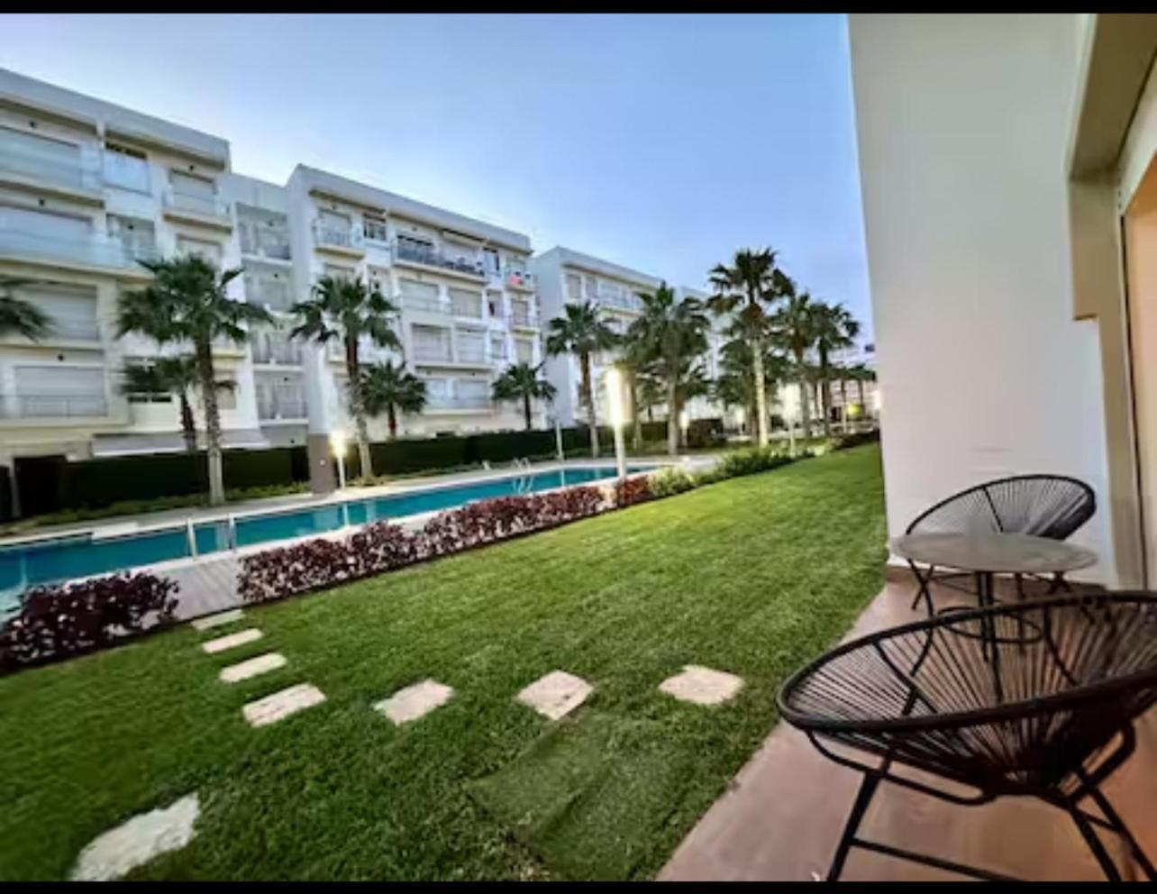 Apparemment De Luxe Vue Piscine Apartamento Bouznika Exterior foto